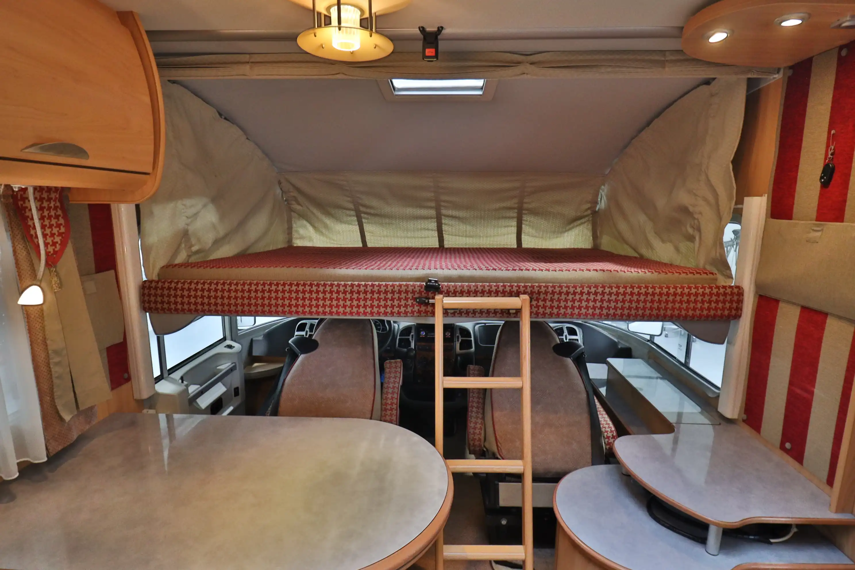 BUERSTNER I 690 Elegance